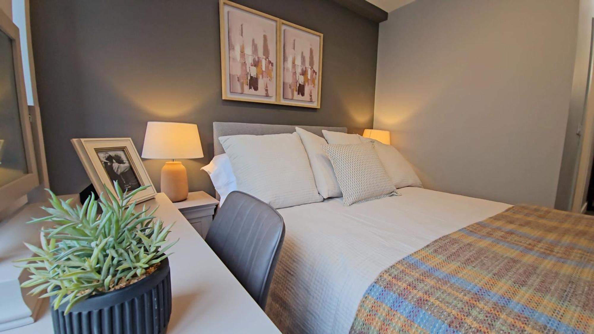 Madison House Aparthotel Γκάλγουεϊ Εξωτερικό φωτογραφία