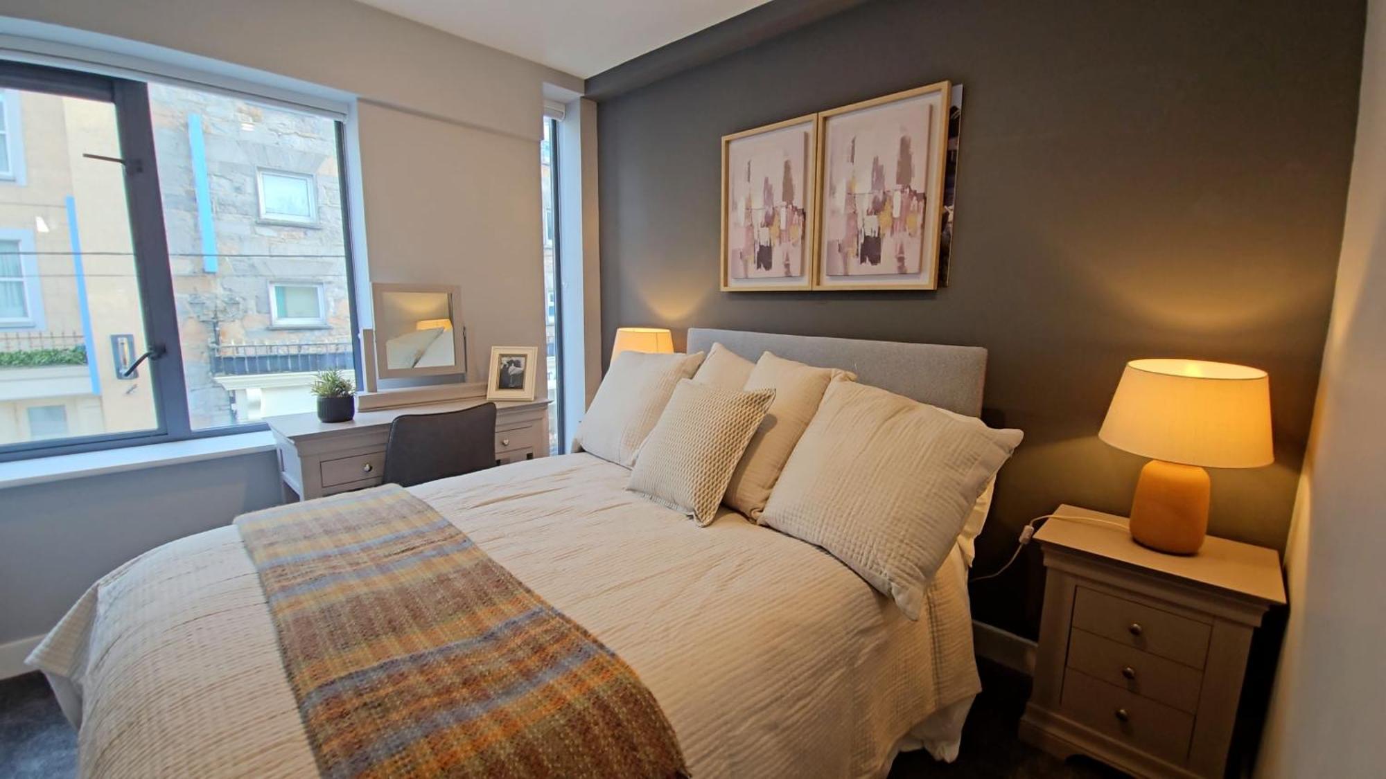 Madison House Aparthotel Γκάλγουεϊ Εξωτερικό φωτογραφία